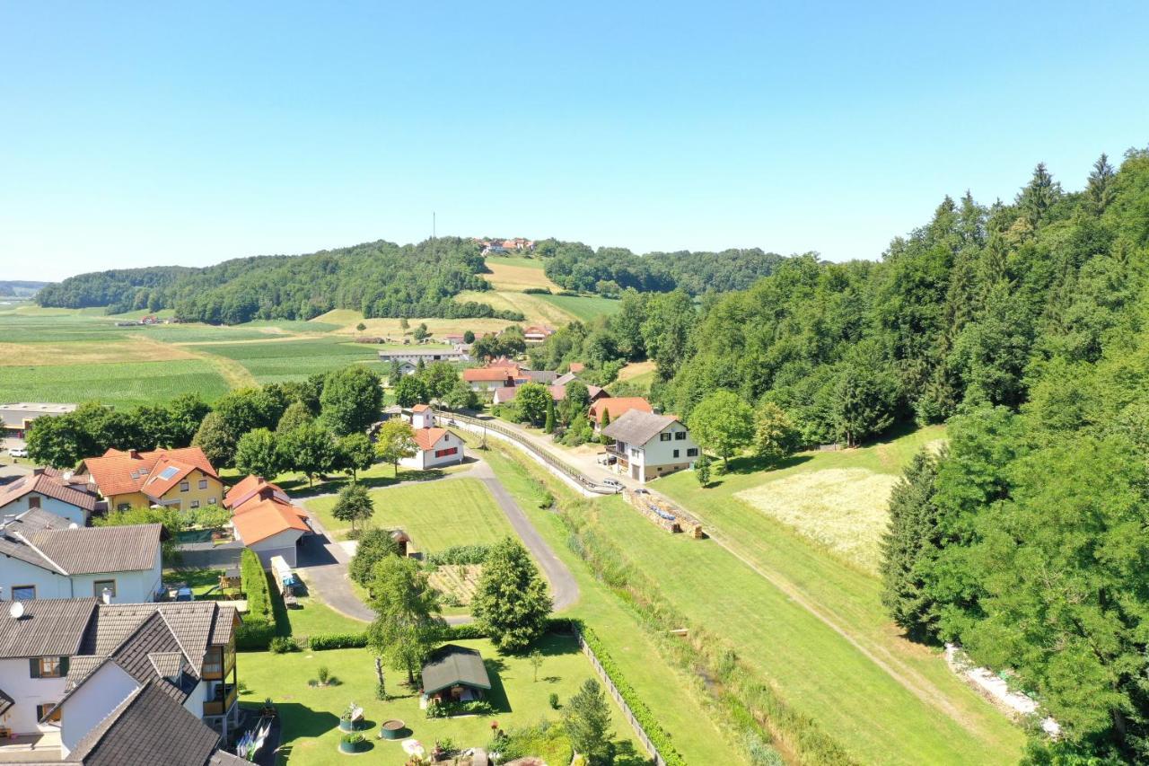 Hotel Gasthof Zum Wallner Kalch Esterno foto